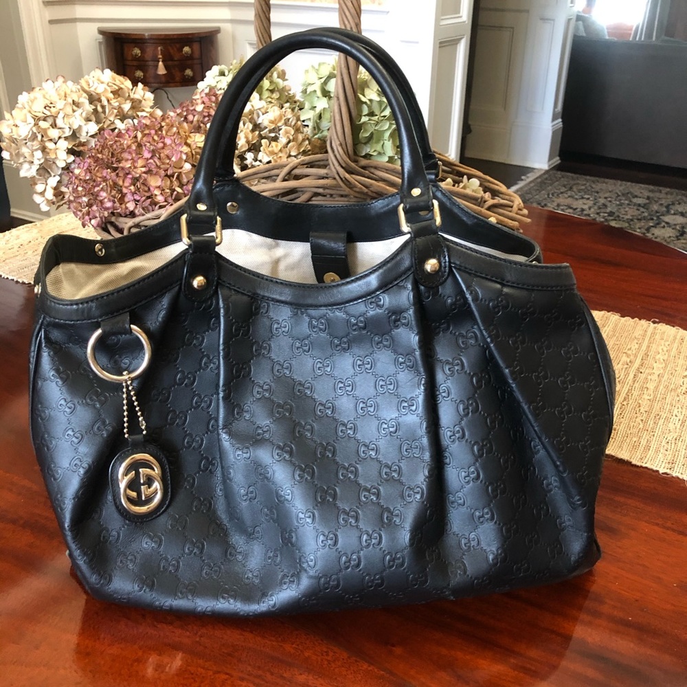 ❌SOLD❌Gucci LARGE GG Embossed Leather Tote